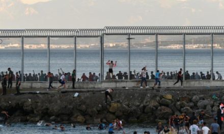 6000 inmigrantes deportados de Ceuta