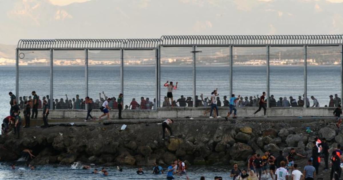 6000 inmigrantes deportados de Ceuta
